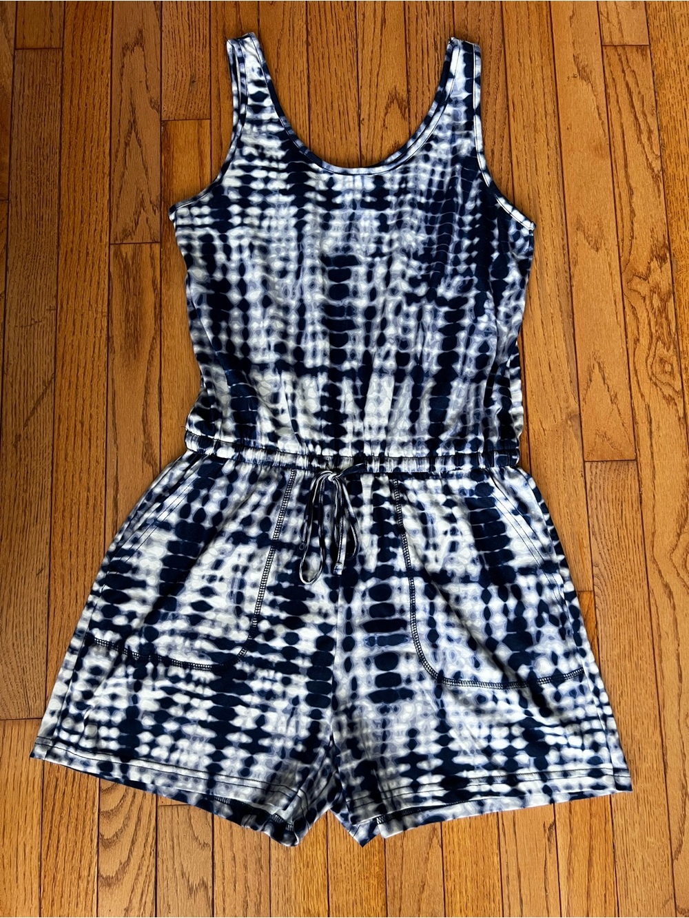 ReoRia Navy and White Tie-Dye Drawstring Romper with Pockets Size M